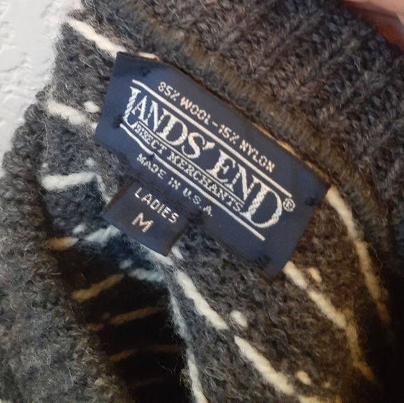 Lands' End vintage gray/snowflake wool sweater - Picture 4 of 7